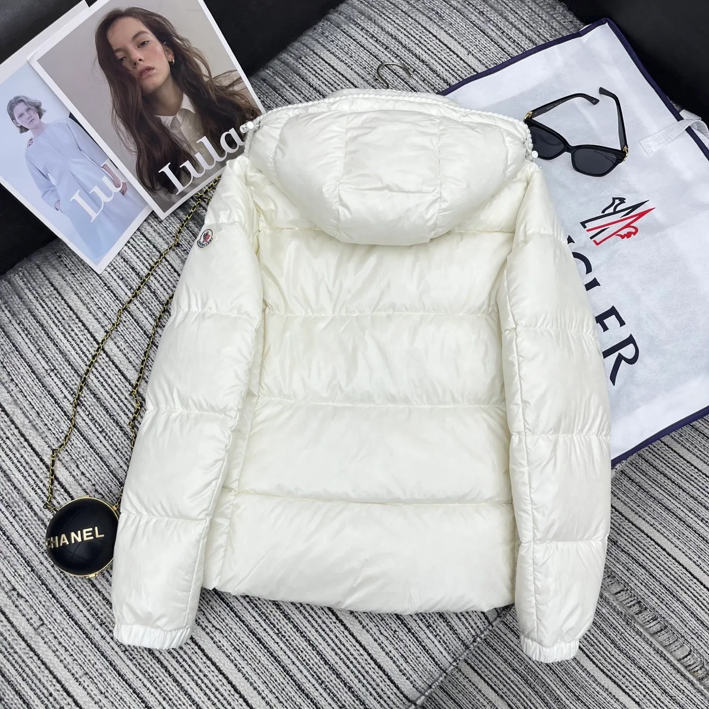 Moncler🌟 25New Arrival GLAREIN ， ， ，90 ， 。 ：Red，White，Blue，Black Sizes：1234